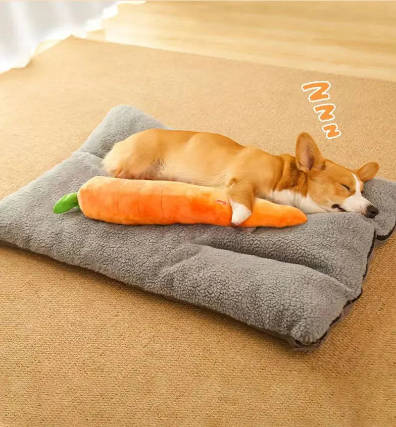 Dog Toy Pet Carrot Plush Toy Vegetable Chew Toy with Sound for Small Medium Dogs Bite-resistant Pet Chew for Dogs